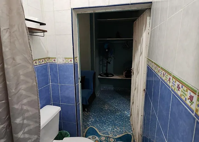 Departamentos Muy Cercanos Al Aeropuerto T2 Wifi Free 4*